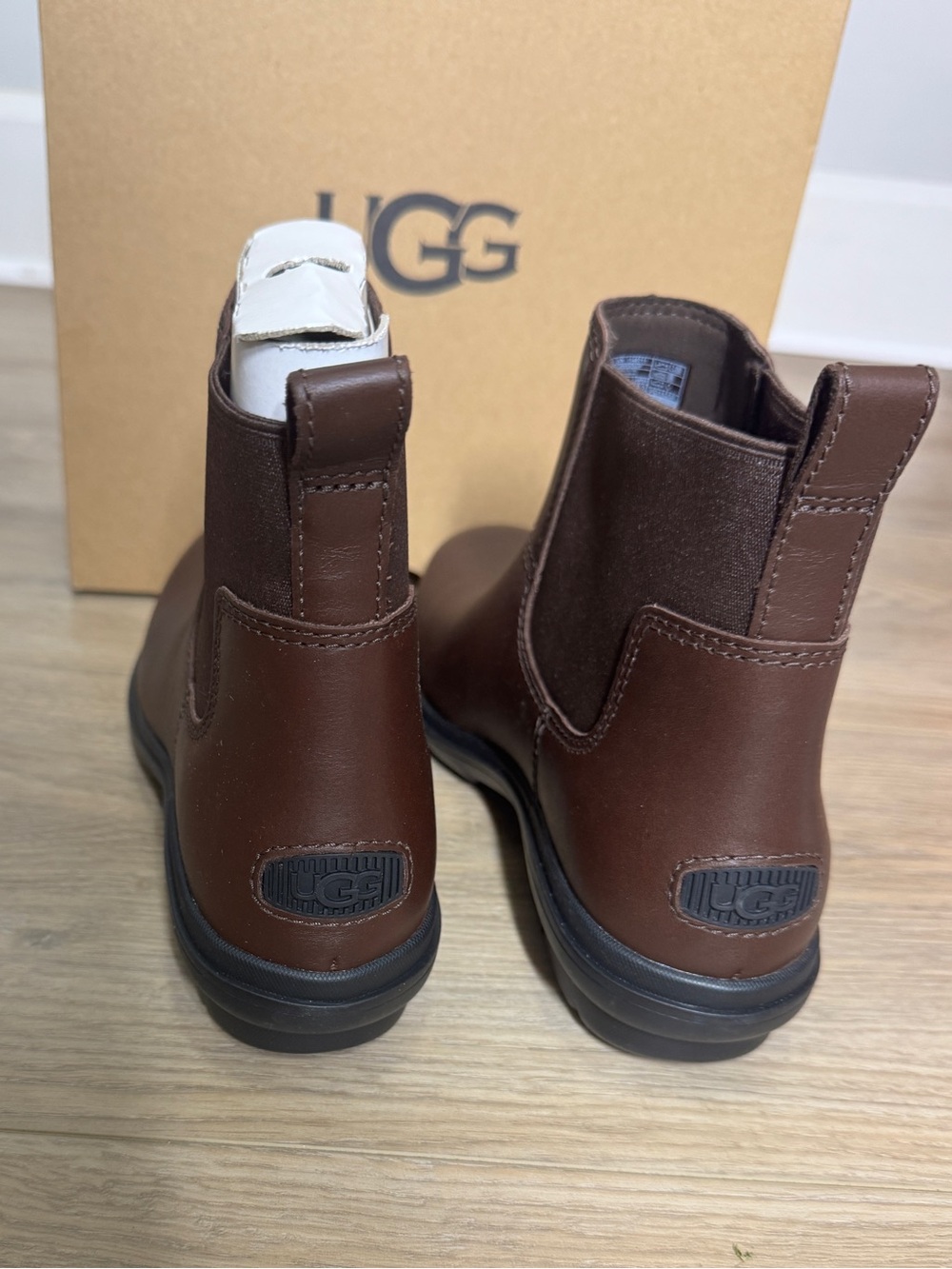 New UGG Hapsburg Chelsea Burnt Cedar Women's Ankle Boots Sz. 8.5 - Picture 5 of 9
